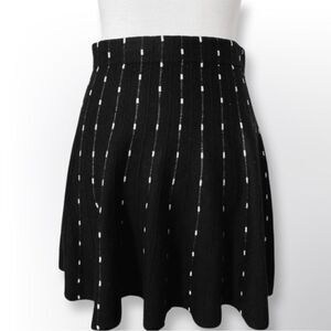 Candies Acrylic Black and White Circle Skirt | Size Small